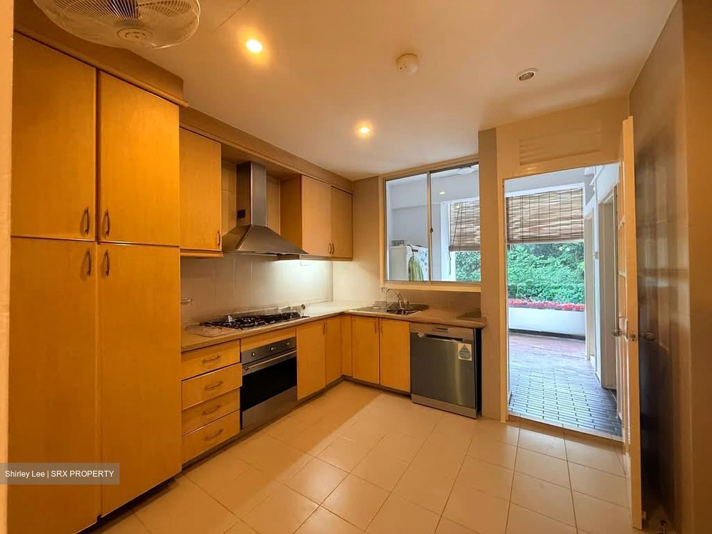 Villa Delle Rose (D10), Condominium #573373051